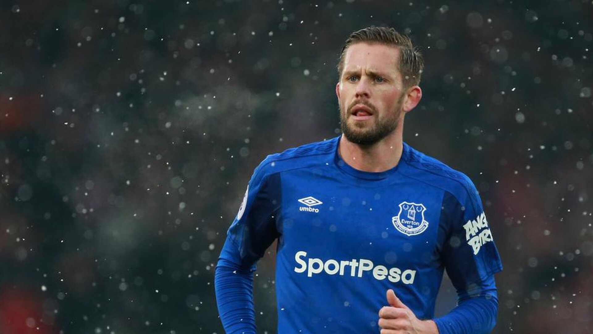 外援闪耀全场，球队运转如一个大机器，外援足球